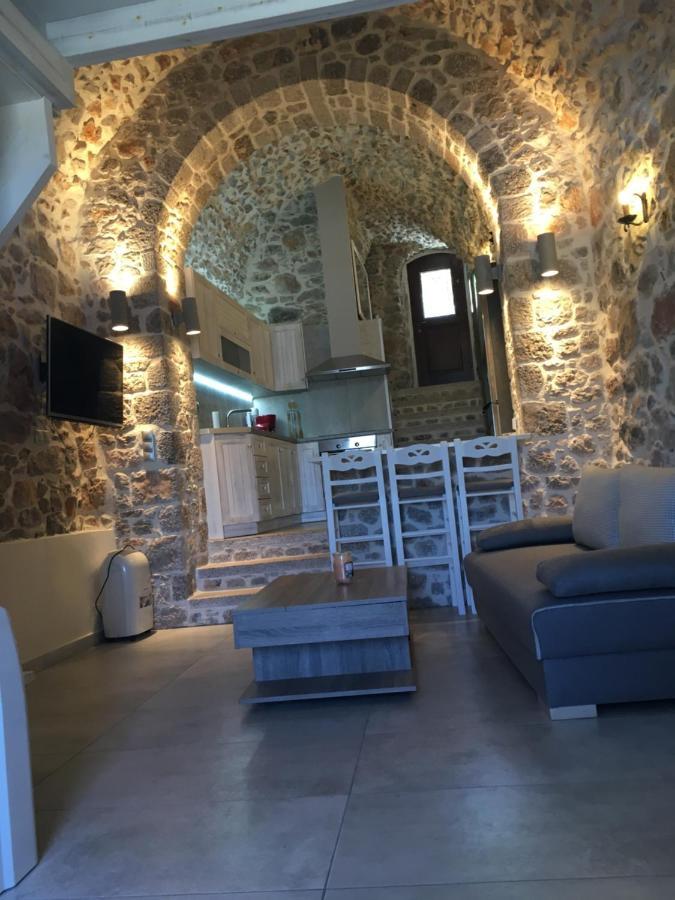 Вилла Elata Stone House Экстерьер фото